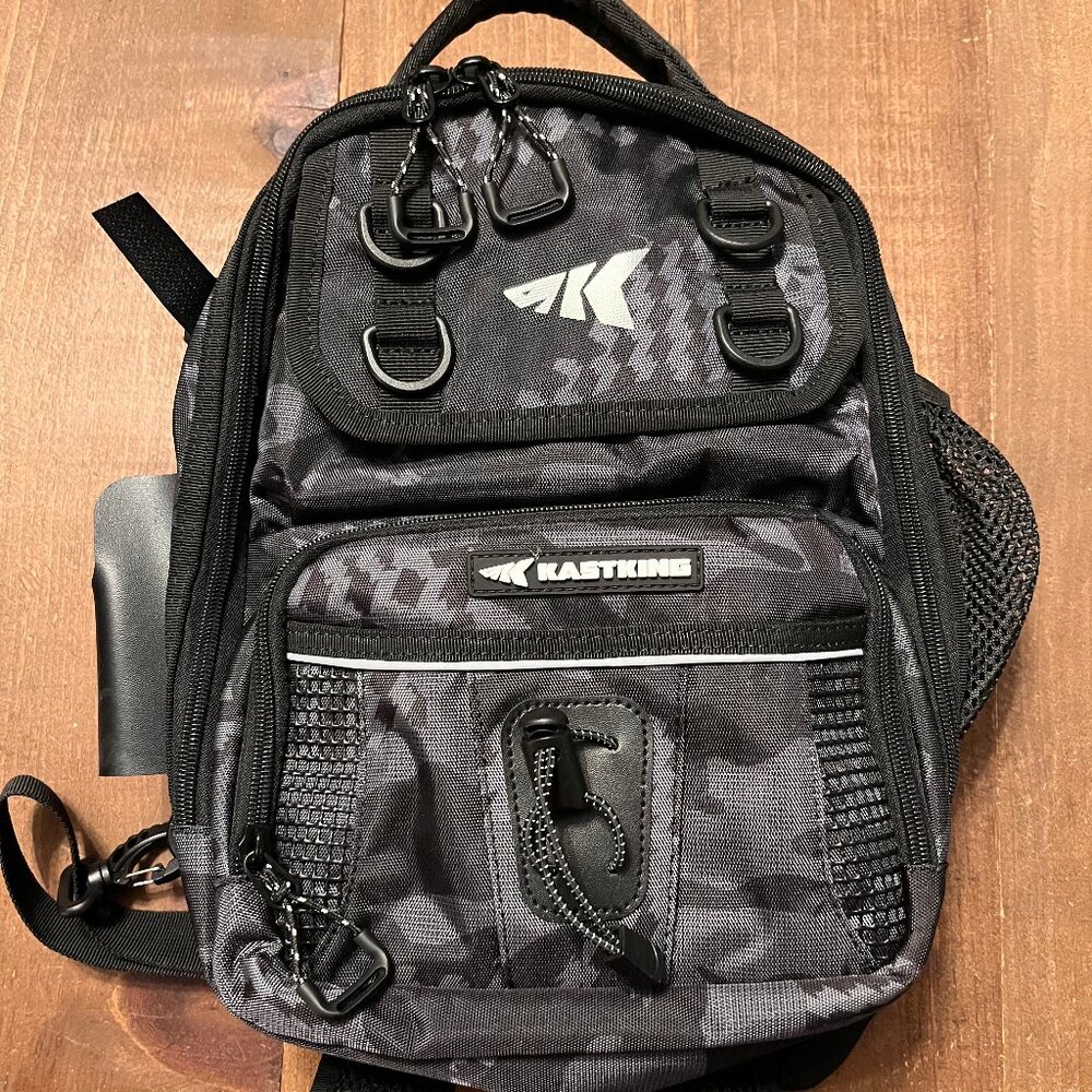 KastKing BaitSpace Fishing Sling Bag